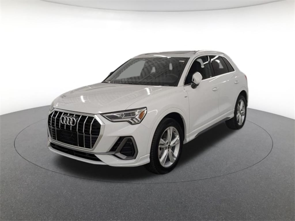 Used 2024 Audi Q3 Premium SUV