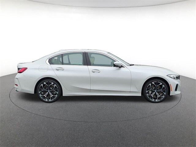 2025 Bmw 330i xDrive photo 3