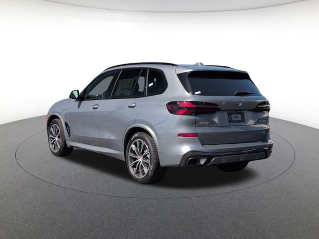 New 2026 BMW X5 PHEV xDrive50e SUV
