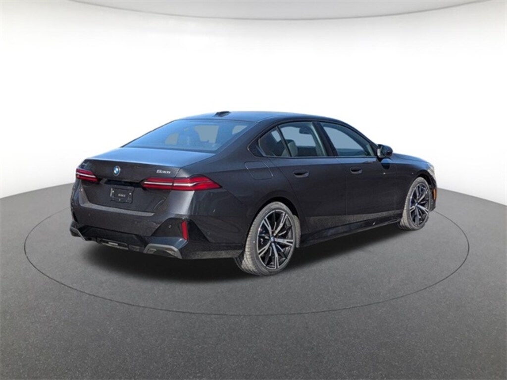 New 2026 BMW 530i xDrive Sedan