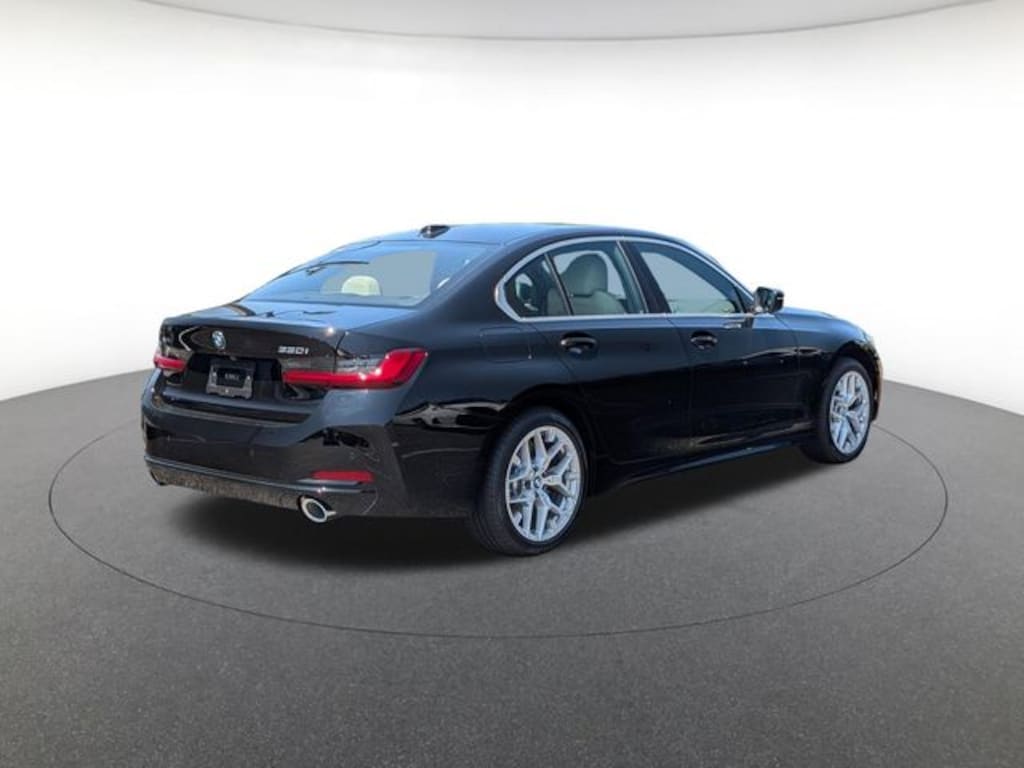 New 2026 BMW 330i xDrive Sedan