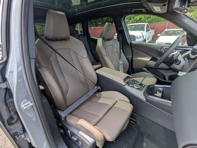 2025 BMW X3 30 - Photo 16