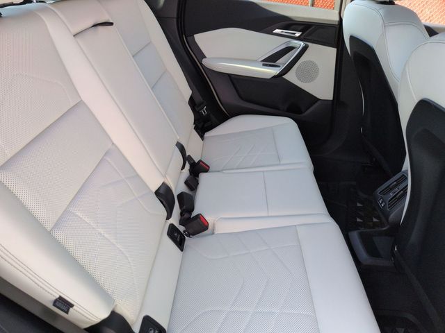 2026 BMW X1 28i - Photo 17