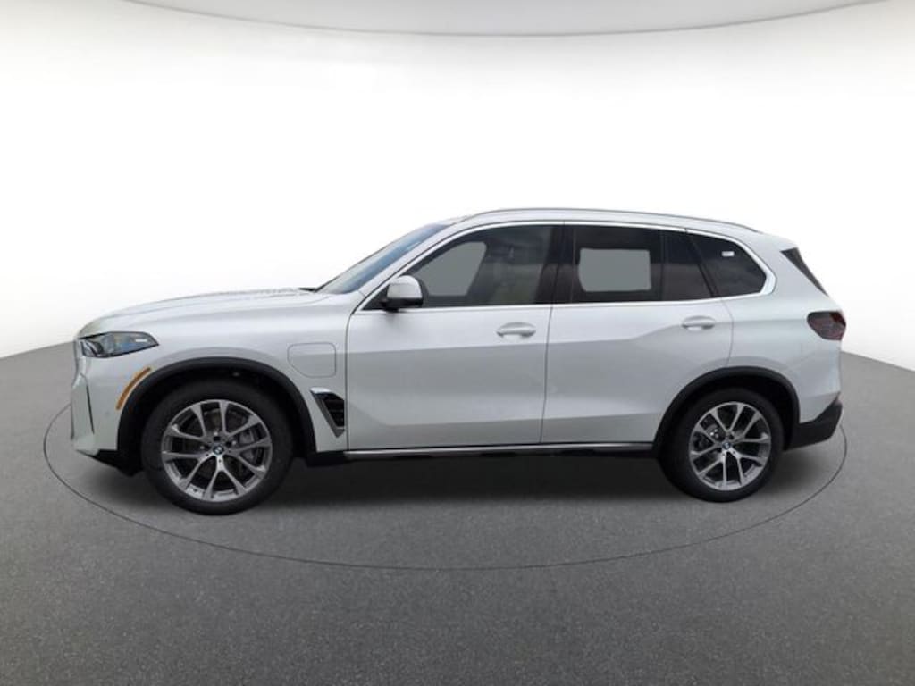 New 2026 BMW X5 PHEV xDrive50e SUV