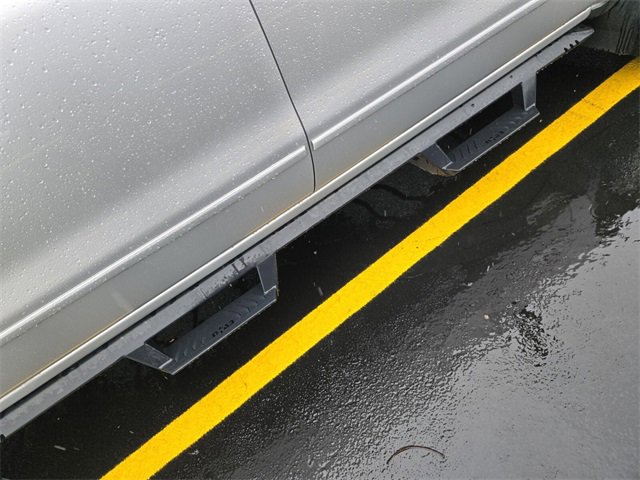 2018 Chevrolet Silverado 1500 LT photo 3