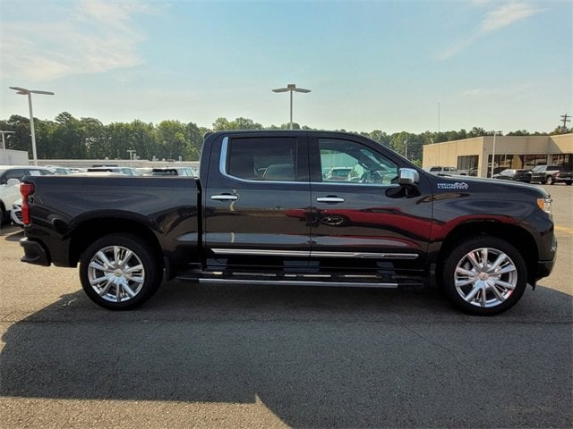 Used 2022 Chevrolet Silverado 1500 High Country with VIN 1GCUDJED8NZ562979 for sale in Little Rock