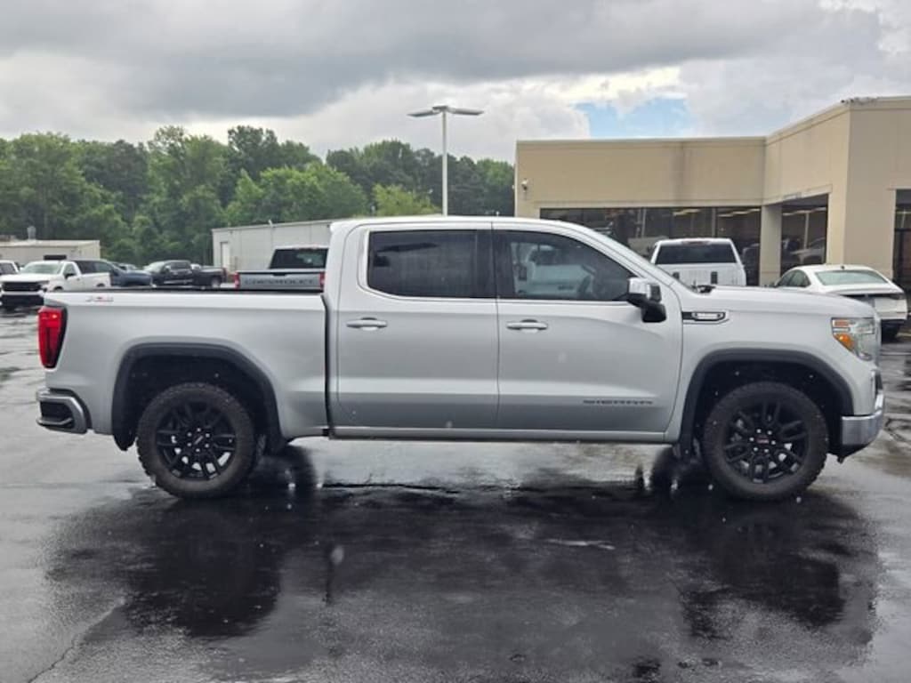Used 2021 GMC Sierra 1500 SLT Truck