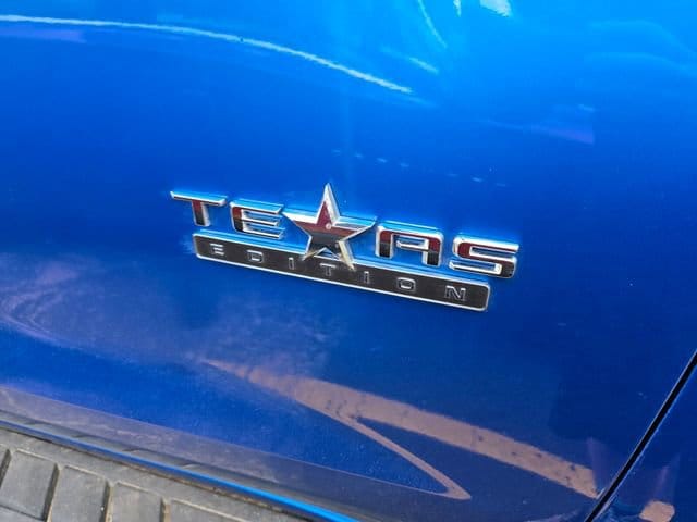 Used 2022 Chevrolet Silverado 1500 RST with VIN 1GCUDEEDXNZ592119 for sale in Little Rock