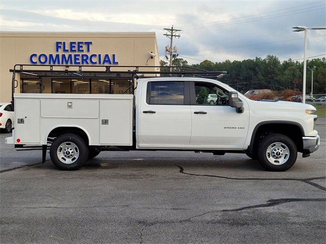2024 Chevrolet Silverado 2500HD photo 2