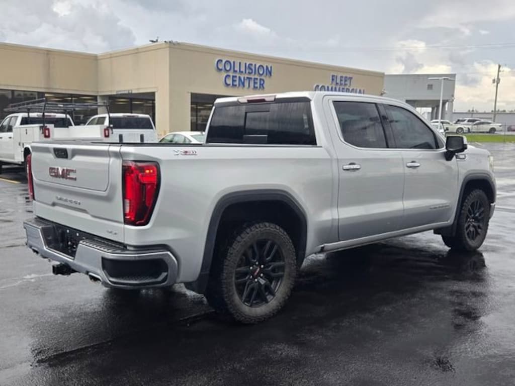 Used 2021 GMC Sierra 1500 SLT Truck
