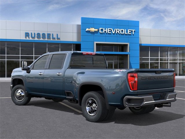 2026 Chevrolet Silverado 3500HD LTZ photo 2