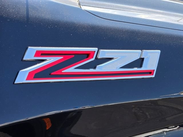 Used 2025 Chevrolet Silverado 1500 LT Trail Boss with VIN 3GCUKFED2SG318307 for sale in Little Rock