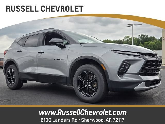 Sterling Gray Metallic 2024 Chevrolet Blazer SUV / Crossover Front-Wheel Drive Automatic