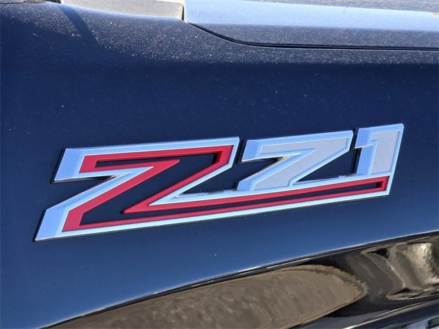 Used 2021 Chevrolet Silverado 1500 LT with VIN 1GCUYDED1MZ162170 for sale in Little Rock