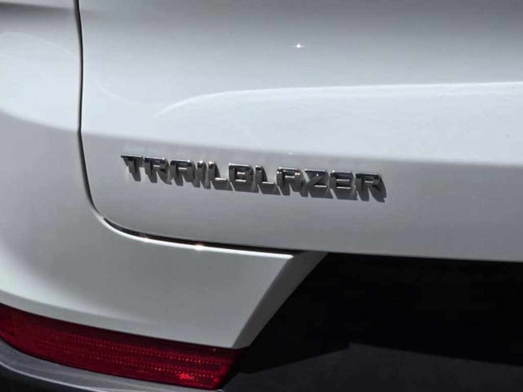 Used 2024 Chevrolet Trailblazer LT SUV