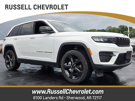 2025 Jeep Grand Cherokee Laredo