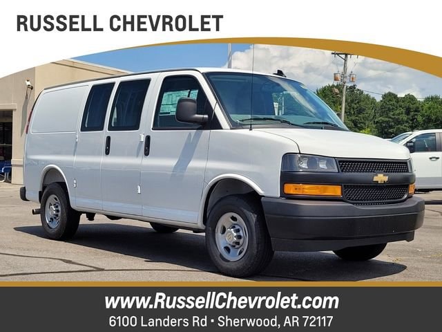 2025 Chevrolet Express 2500 Work Van HD's photo