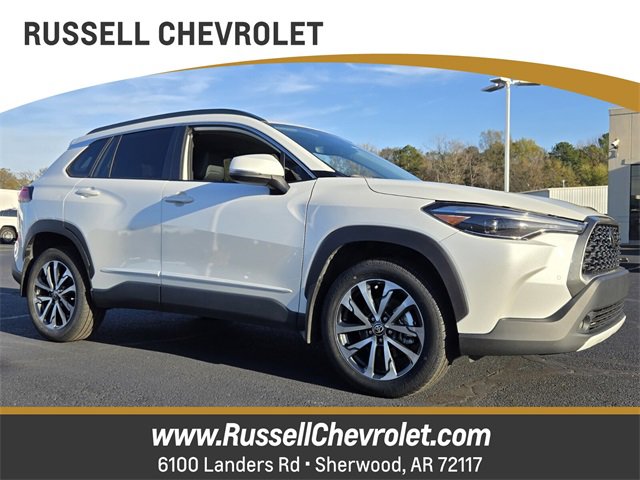 2022 Toyota Corolla Cross XLE's photo