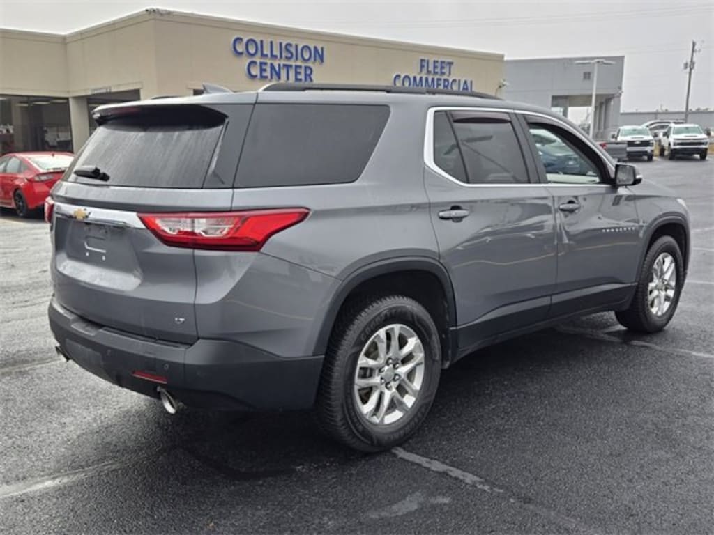Used 2020 Chevrolet Traverse LT Cloth SUV