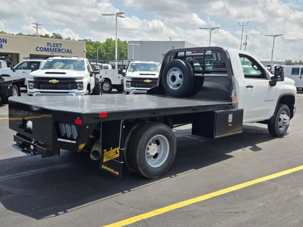 New 2026 Chevrolet Silverado 3500 HD Chassis Cab Work Truck Truck