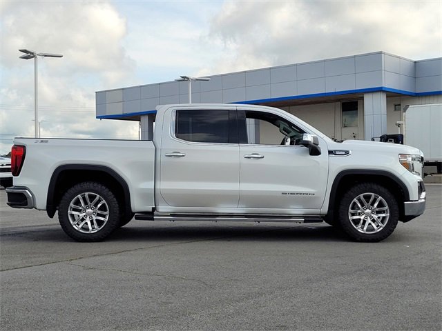 Used 2021 GMC Sierra 1500 SLT with VIN 3GTU9DET8MG445718 for sale in Little Rock