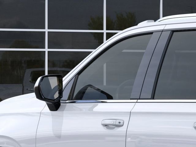 2026 Chevrolet Suburban LS - Photo 12