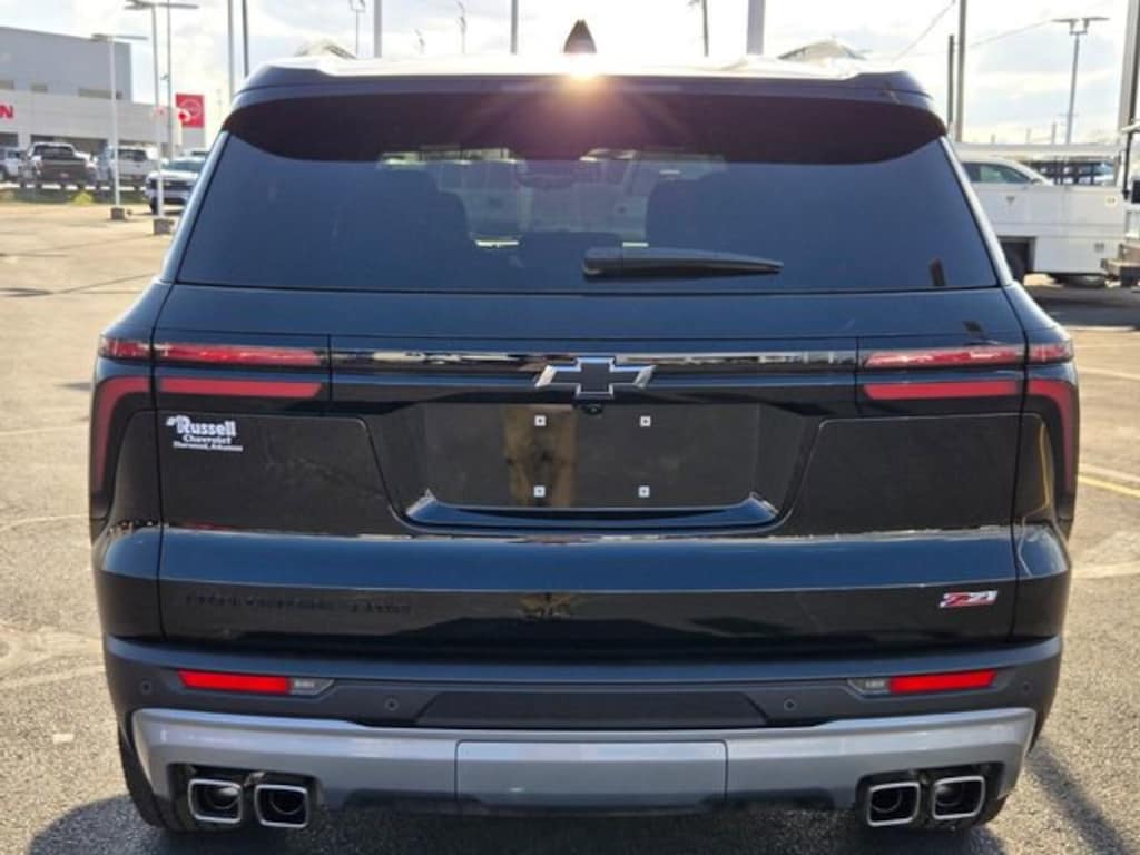 Used 2024 Chevrolet Traverse Z71 SUV