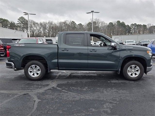 Used 2025 Chevrolet Silverado 1500 LT with VIN 1GCUKDED3SZ166932 for sale in Little Rock