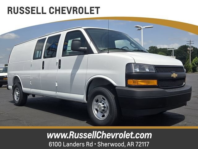 2026 Chevrolet Express 3500 Extended Work Van's photo