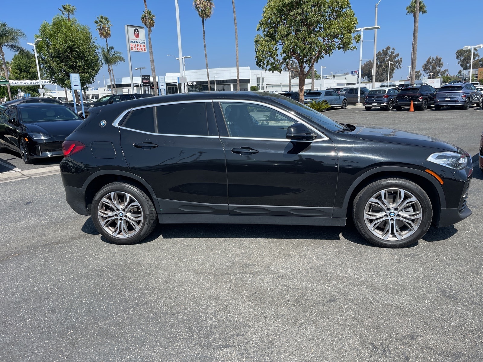 Used 2022 BMW X2 28i with VIN WBXYH9C03N5U02801 for sale in Anaheim, CA