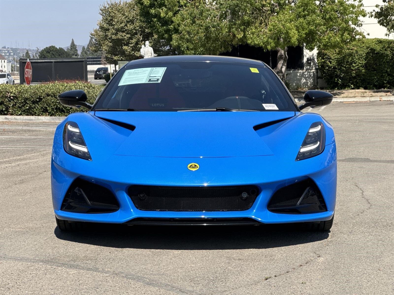 2024 Lotus Emira First Edition photo 2