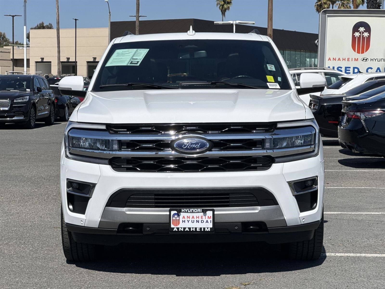 2023 Ford Expedition MAX Limited photo 2