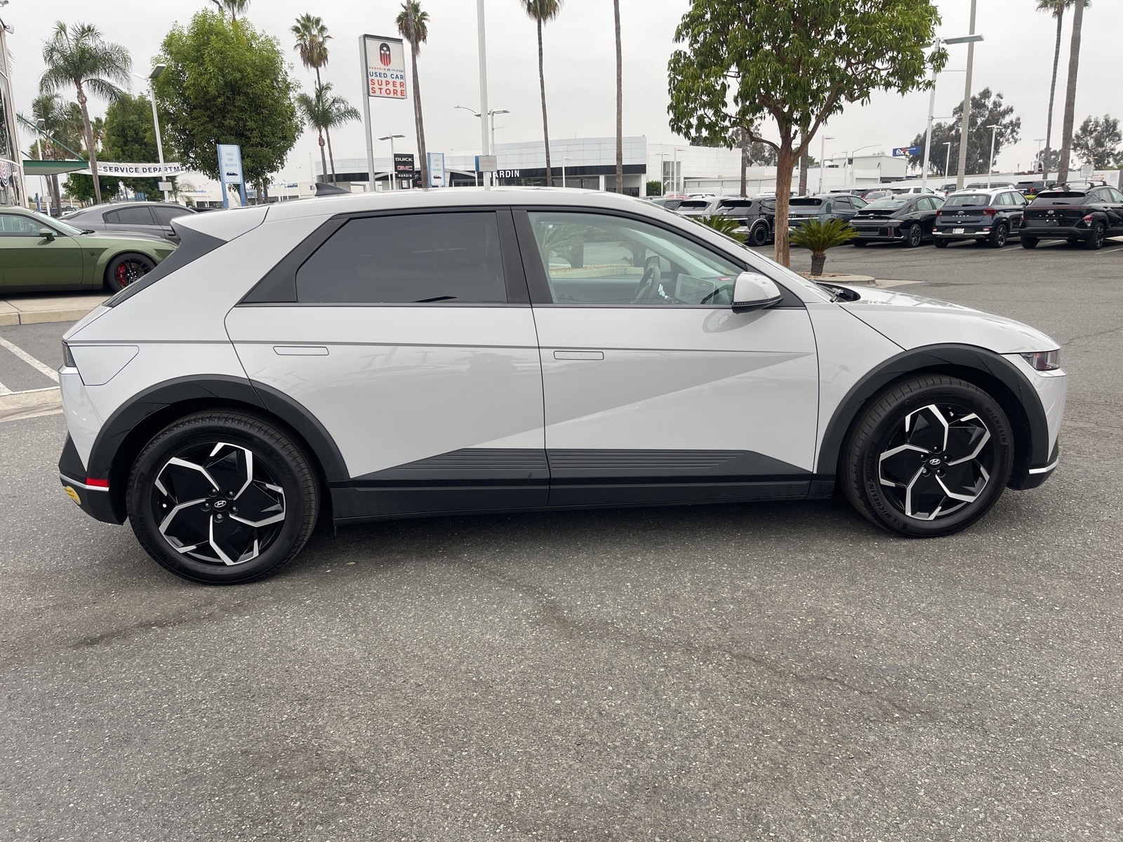 Used 2022 Hyundai IONIQ 5 SEL with VIN KM8KN4AE6NU082002 for sale in Anaheim, CA