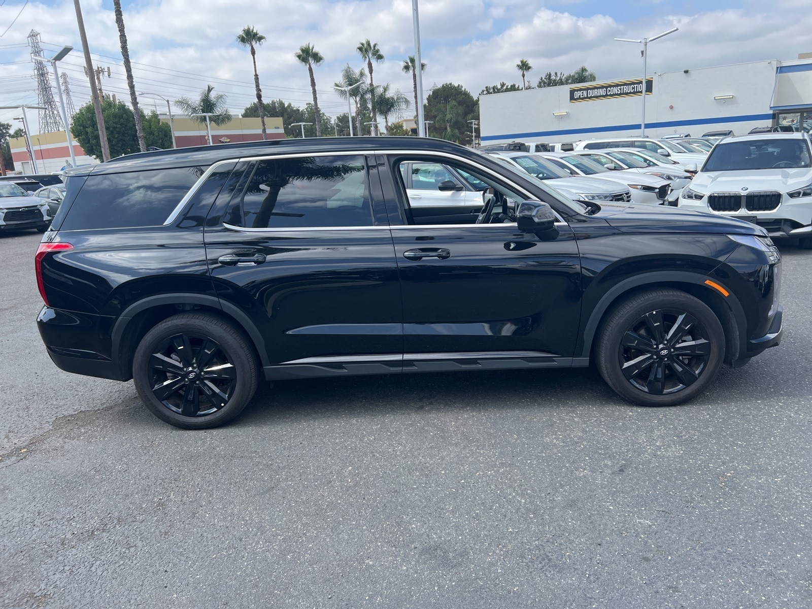 Used 2024 Hyundai Palisade XRT with VIN KM8R3DGEXRU675265 for sale in Anaheim, CA