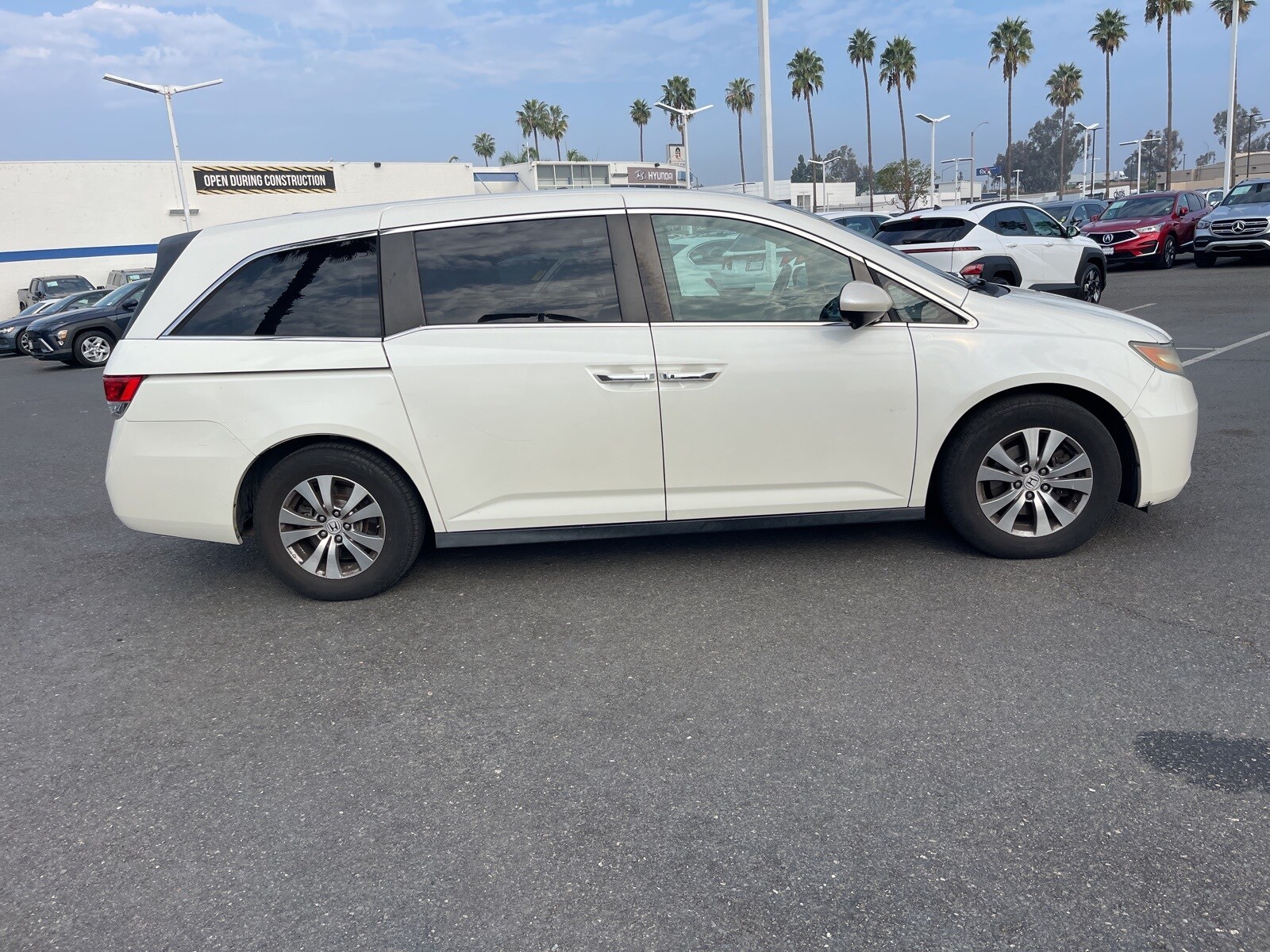2016 Honda Odyssey EX-L photo 2