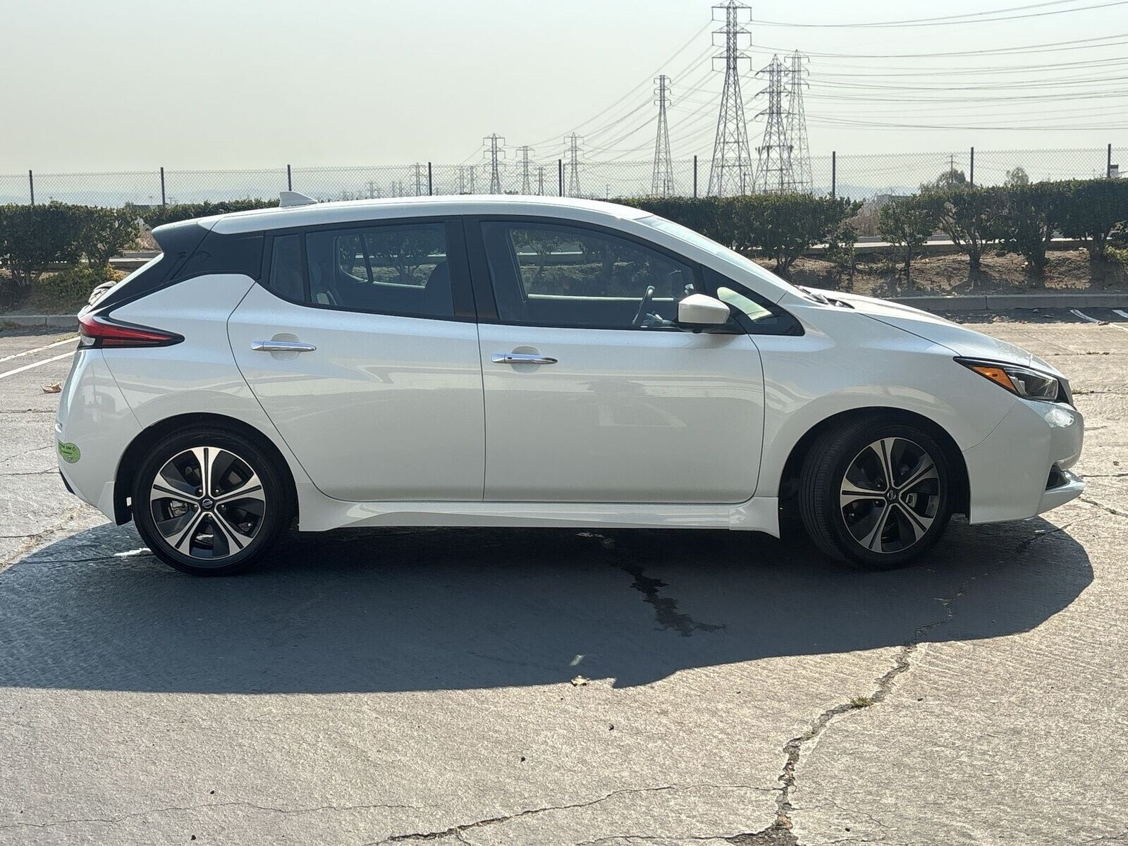 Used 2022 Nissan LEAF SV with VIN 1N4AZ1CV7NC557880 for sale in Anaheim, CA