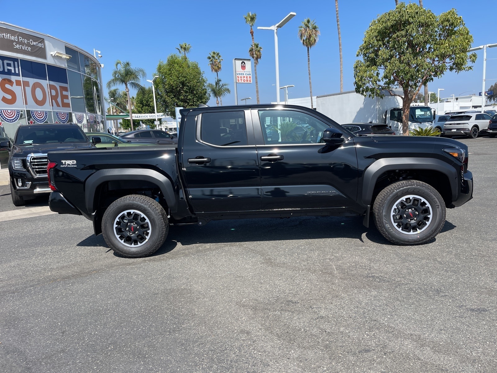 Used 2024 Toyota Tacoma TRD Off Road with VIN 3TMLB5JN2RM044025 for sale in Anaheim, CA