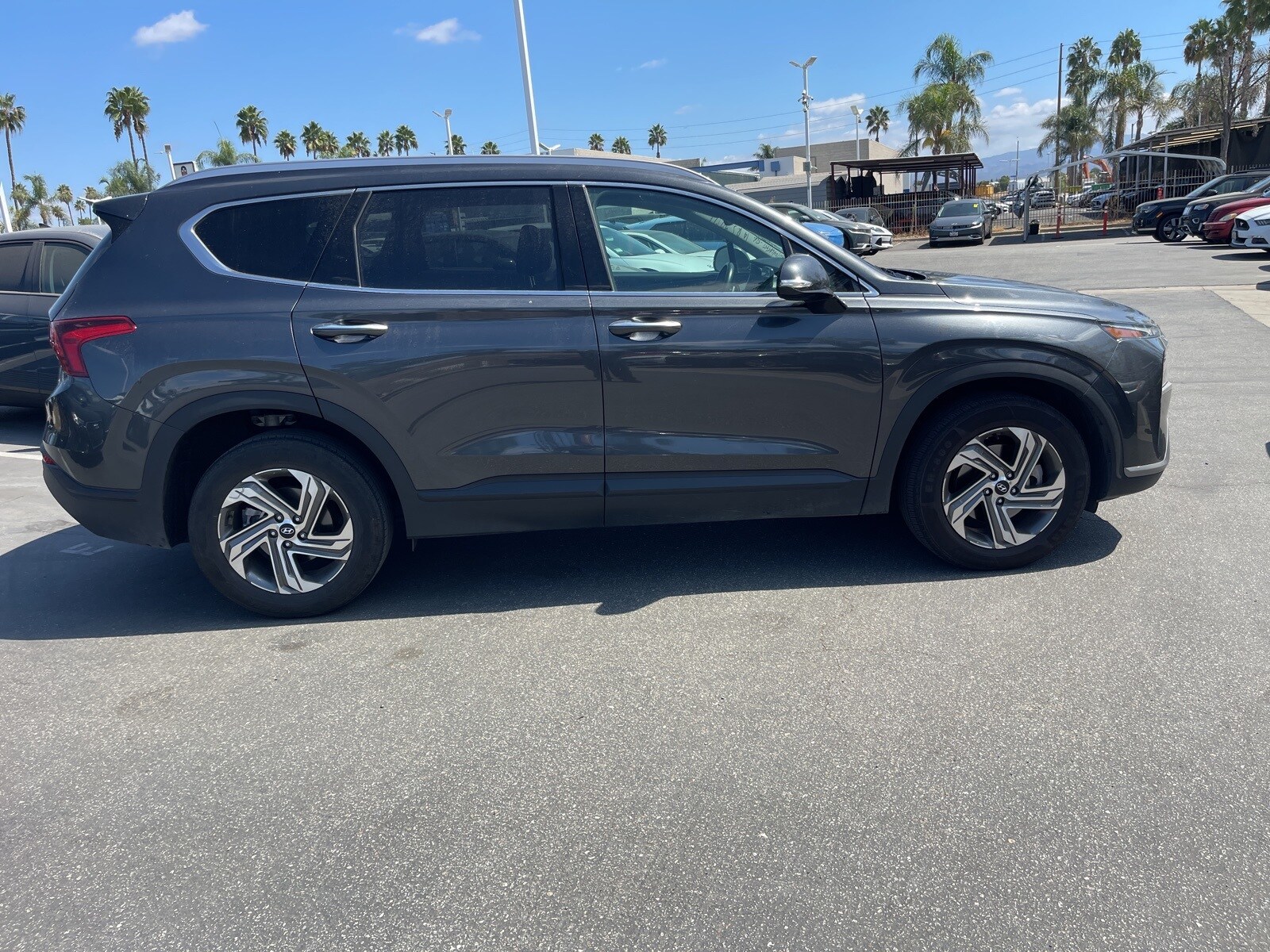 2023 Hyundai Santa Fe SEL photo 2