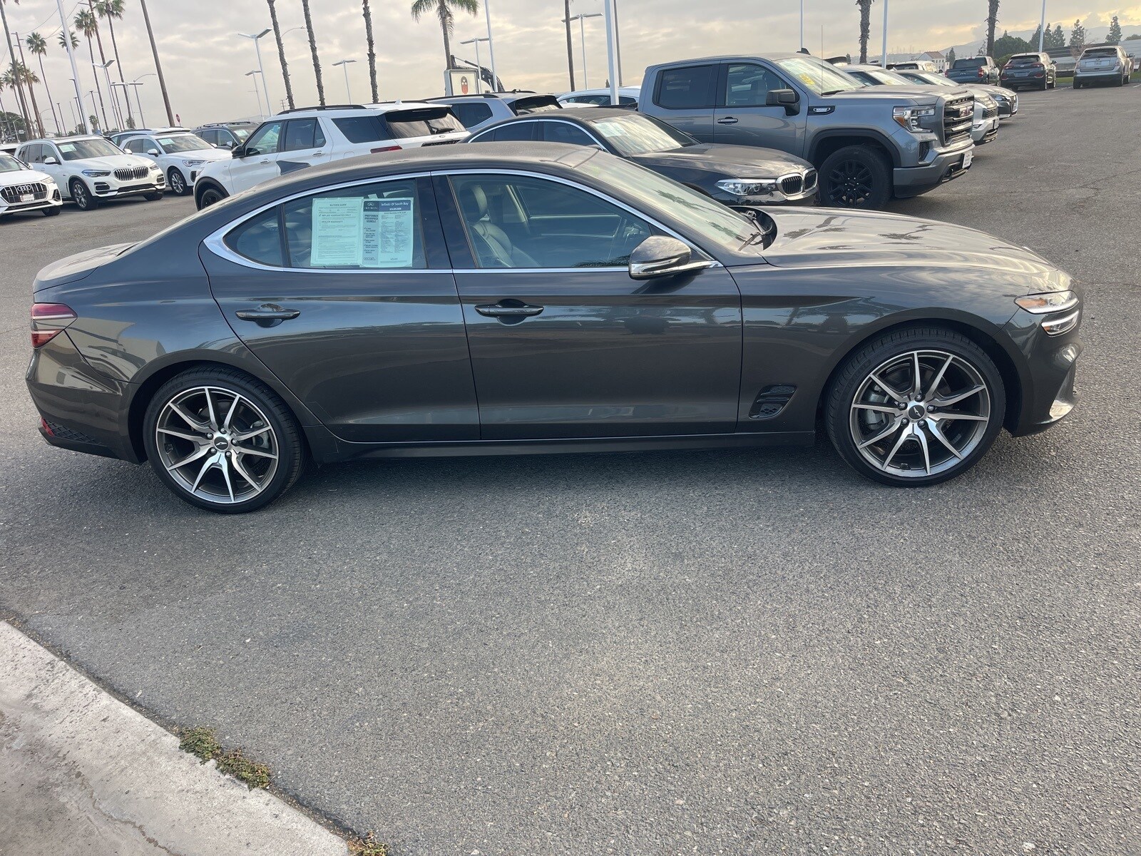 2023 Genesis G70 2.0T photo 2