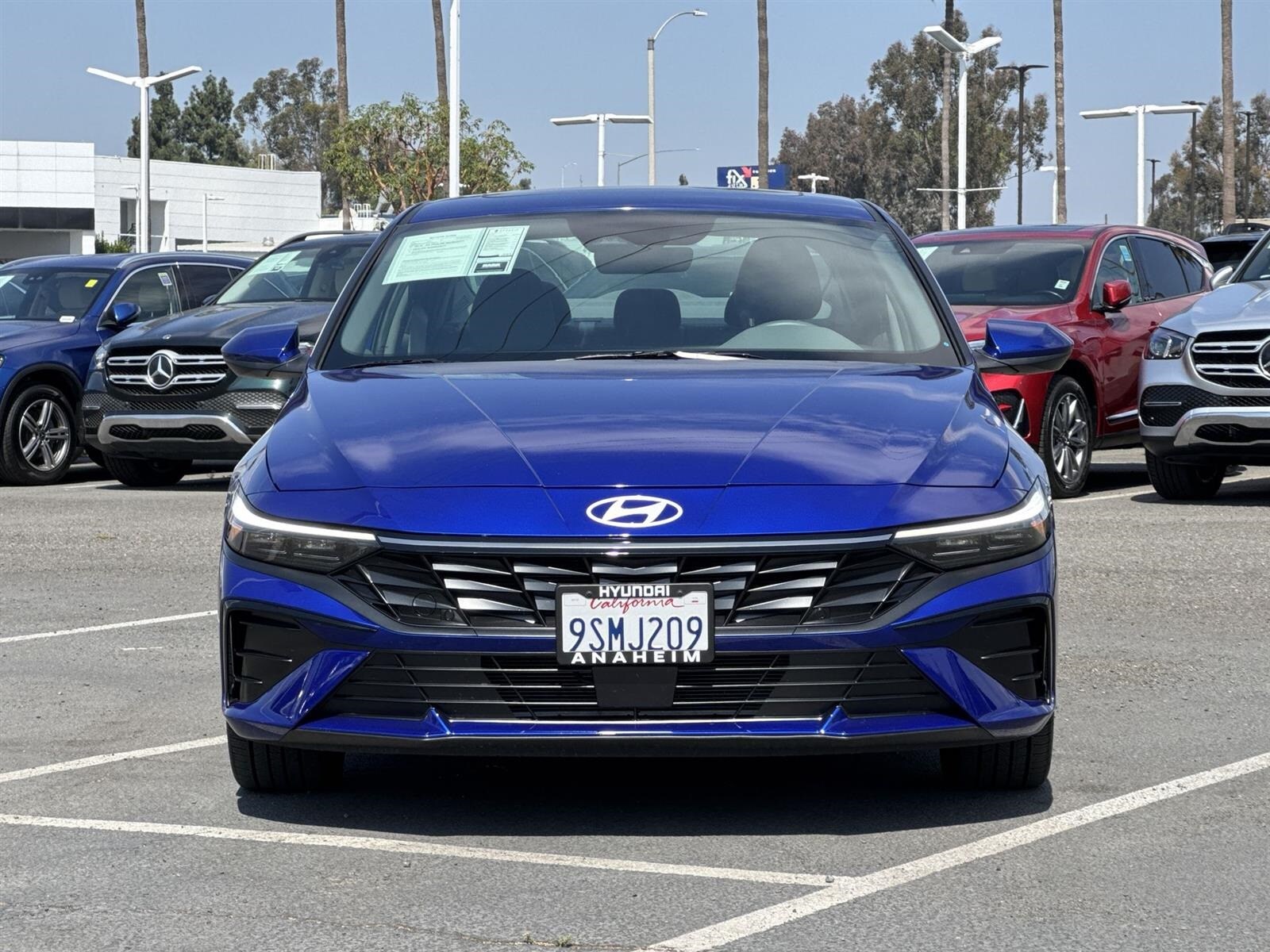 2025 Hyundai Elantra SEL Convenience photo 2