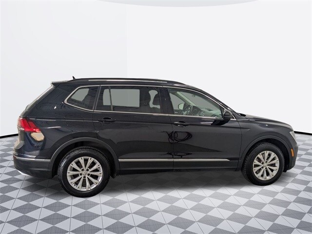 2018 Volkswagen Tiguan SE photo 3
