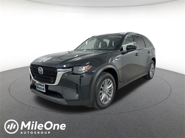 2025 Mazda CX-90 Preferred Package's photo