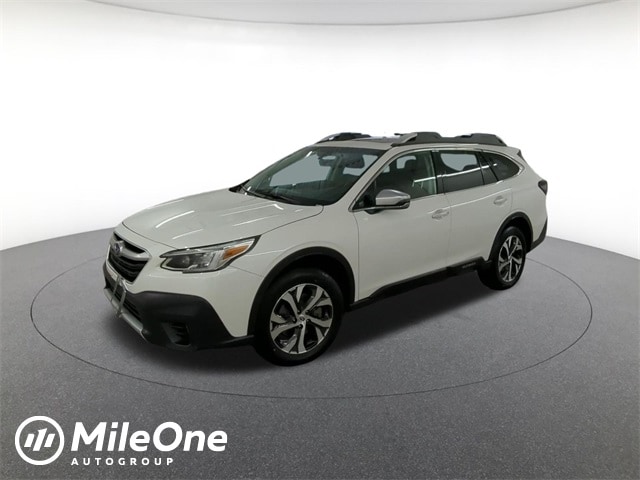 2022 Subaru Outback Touring's photo