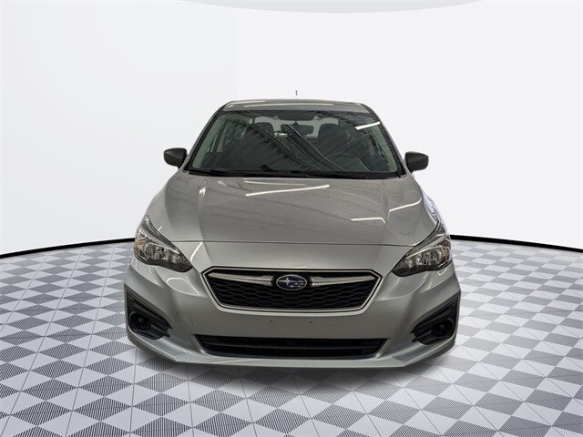 2017 Subaru Impreza 2.0i photo 2