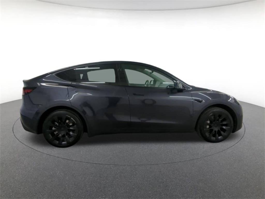 Used 2024 Tesla Model Y SUV