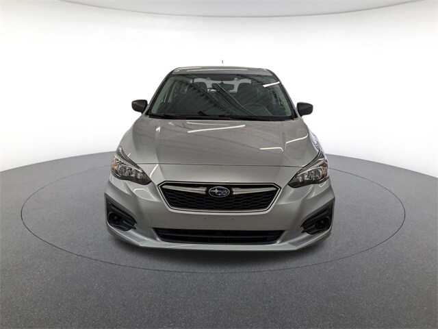2017 Subaru Impreza 2.0i photo 2