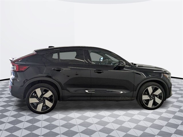 2023 Volvo C40 Recharge Ultimate photo 4