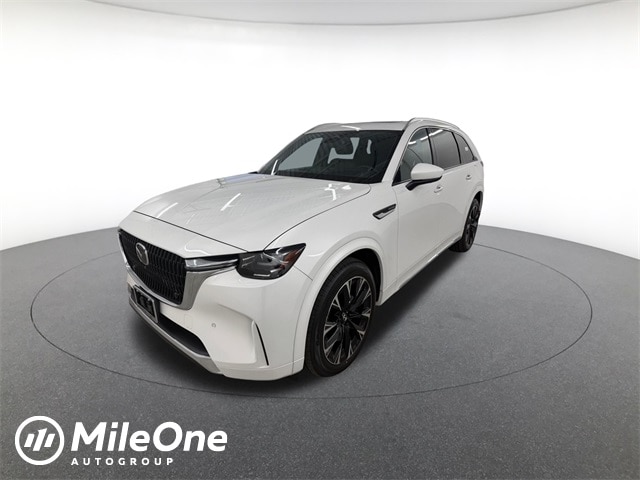 2025 Mazda CX-90 Premium Package's photo