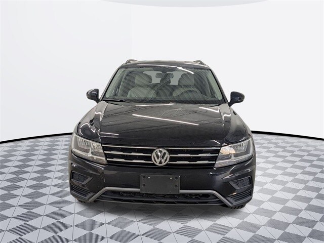 2018 Volkswagen Tiguan SE photo 2