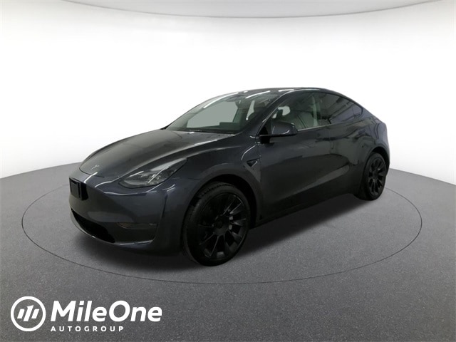 2024 Tesla Model Y Long Range's photo